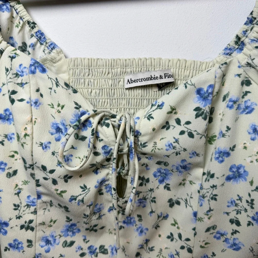 Abercrombie  Puff Sleeve Top Sz XXS Green Floral Tie Boho Cottagecore Sweetheart